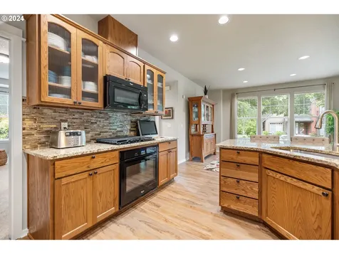 7163 Ne Stonewater Street Hillsboro OR 97124
