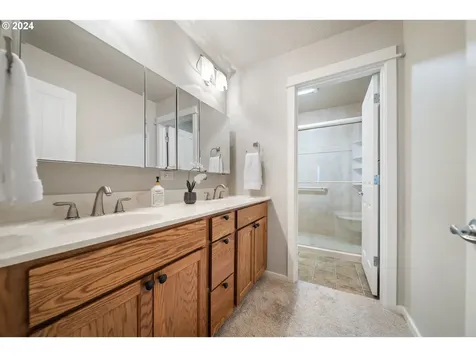 7163 Ne Stonewater Street Hillsboro OR 97124