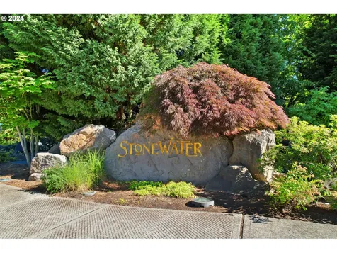 7163 Ne Stonewater Street Hillsboro OR 97124