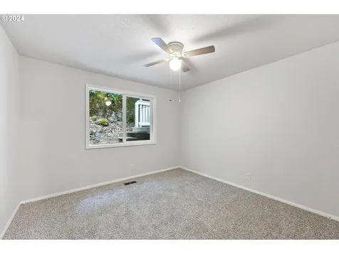 2480 Bennett Creek Road Cottage Grove OR 97424
