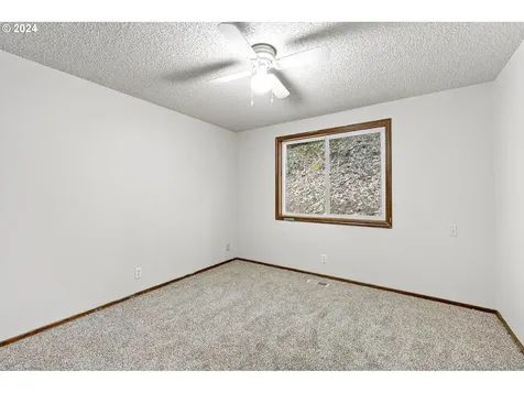 2480 Bennett Creek Road Cottage Grove OR 97424