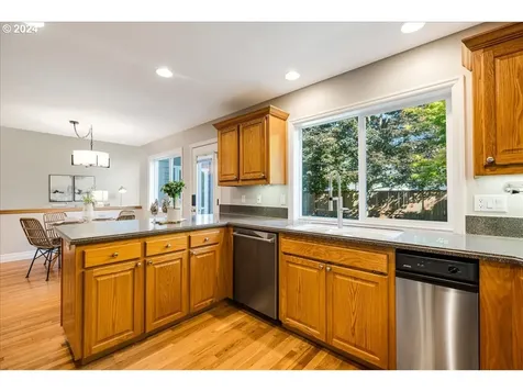 3298 NE 12th Avenue Hillsboro OR 97124