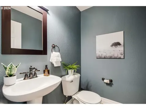 3298 NE 12th Avenue Hillsboro OR 97124