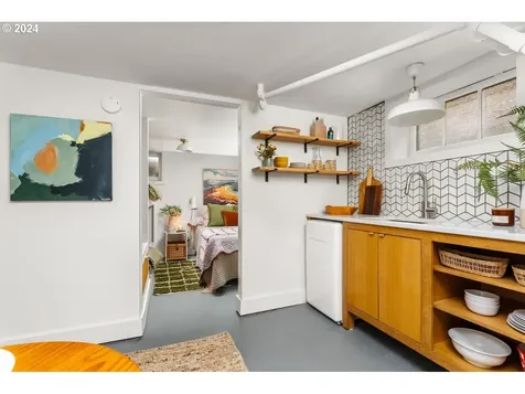 1709 SE 44th Avenue Portland OR 97215