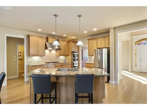 2501 NE 182nd Court Vancouver WA 98684