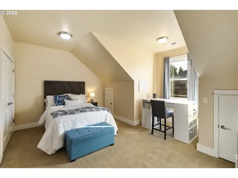 2501 NE 182nd Court Vancouver WA 98684