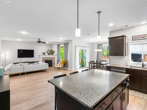 11289 Nw 325th Avenue North Plains OR 97133