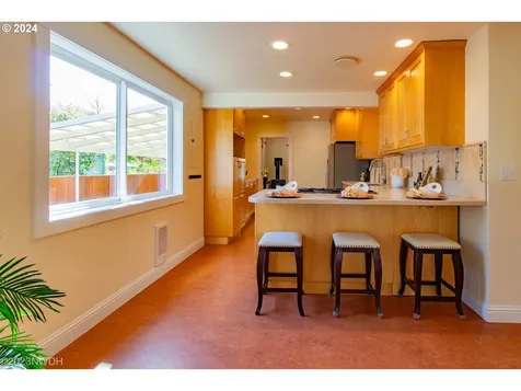 2477 Kincaid Street Eugene OR 97405