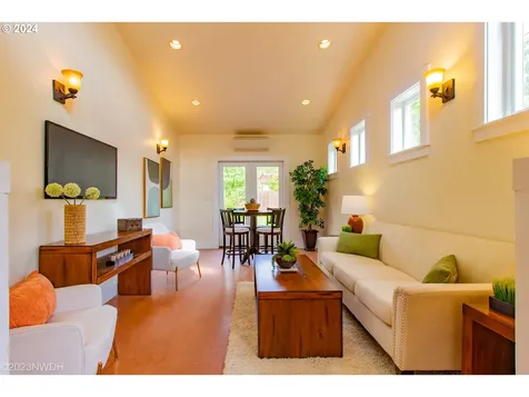 2477 Kincaid Street Eugene OR 97405