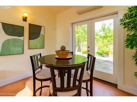 2477 Kincaid Street Eugene OR 97405