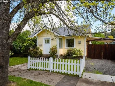 2477 Kincaid Street Eugene OR 97405