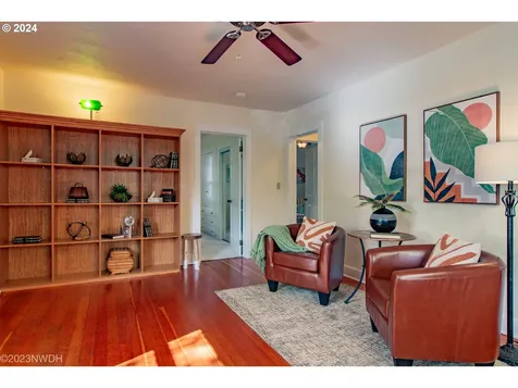 2477 Kincaid Street Eugene OR 97405