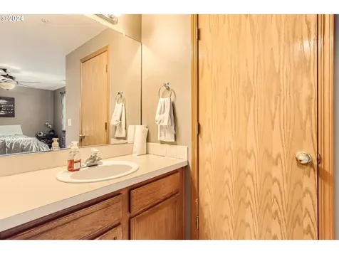 14325 SE Macduffee Court Portland OR 97233
