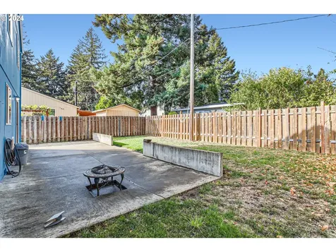14325 SE Macduffee Court Portland OR 97233