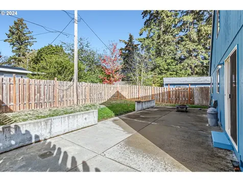 14325 SE Macduffee Court Portland OR 97233