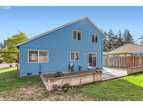 14325 SE Macduffee Court Portland OR 97233