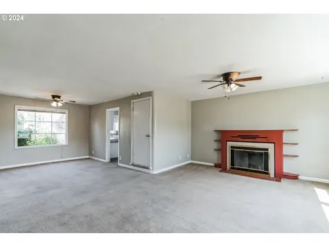 250 E Dartmouth Street Gladstone OR 97027