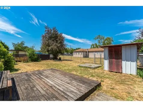 250 E Dartmouth Street Gladstone OR 97027