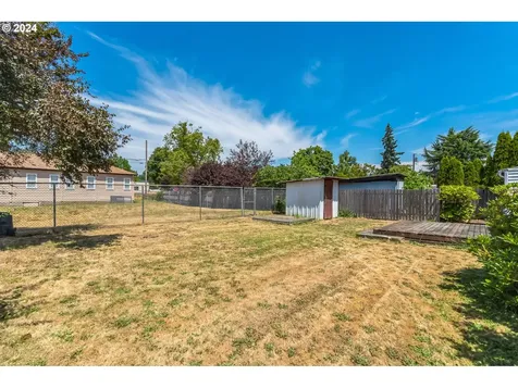 250 E Dartmouth Street Gladstone OR 97027