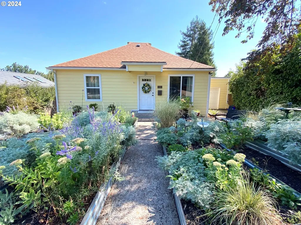 2285 Grant Street Eugene OR 97405