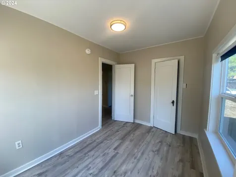 2285 Grant Street Eugene OR 97405