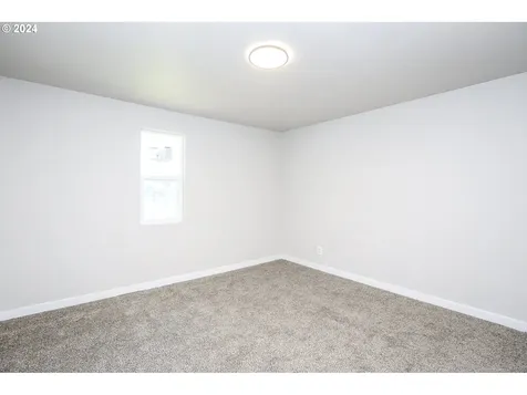 1560 Kelly Boulevard Springfield OR 97477