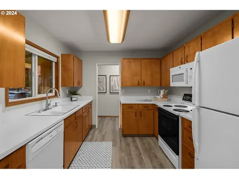 15905 SW 98th Avenue Portland OR 97224