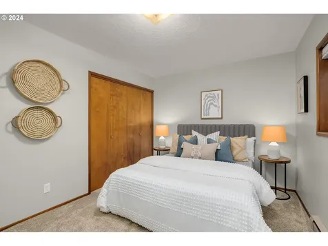15905 SW 98th Avenue Portland OR 97224