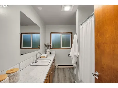 15905 SW 98th Avenue Portland OR 97224