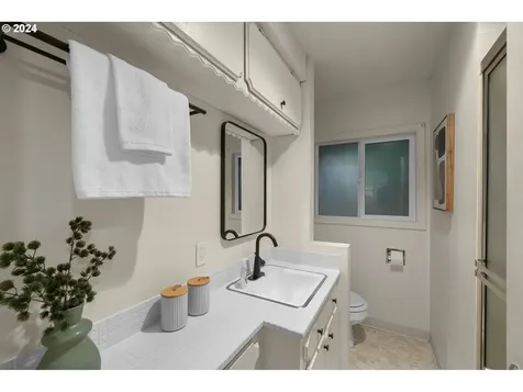 15905 SW 98th Avenue Portland OR 97224