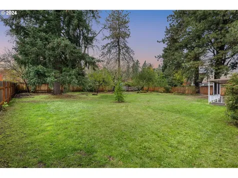 15905 SW 98th Avenue Portland OR 97224