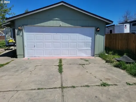 779 Ne Lakeside Drive Madras OR 97741