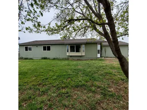 779 Ne Lakeside Drive Madras OR 97741
