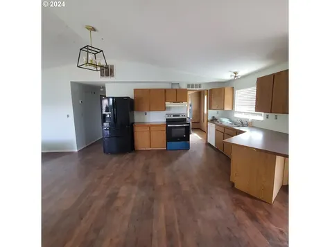 779 Ne Lakeside Drive Madras OR 97741