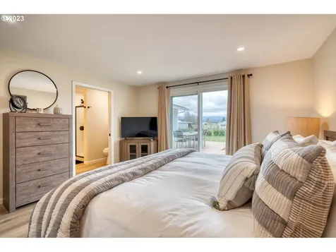 12101 SW River Road Hillsboro OR 97123