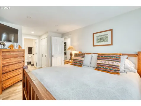 12101 SW River Road Hillsboro OR 97123