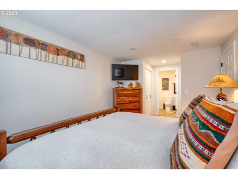 12101 SW River Road Hillsboro OR 97123