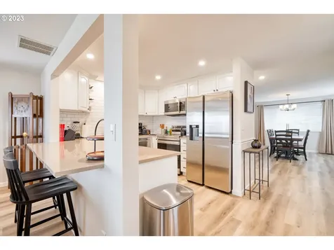12101 SW River Road Hillsboro OR 97123