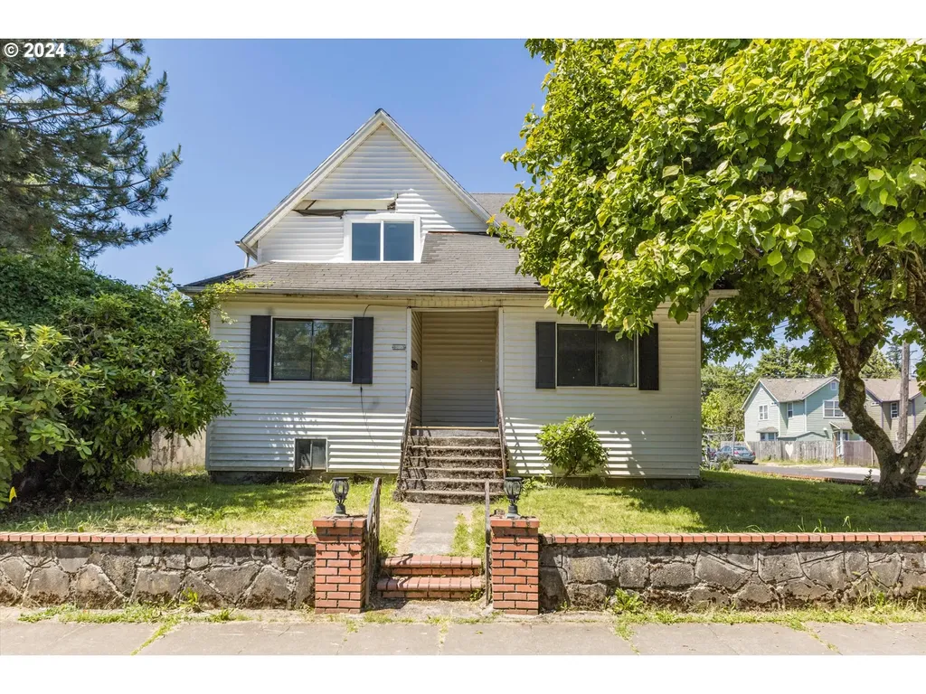 4643 N Gantenbein Avenue Portland OR 97217