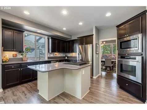 11709 Salmonberry Drive Oregon City OR 97045