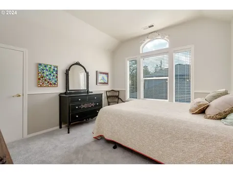 11709 Salmonberry Drive Oregon City OR 97045