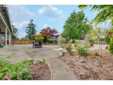 11709 Salmonberry Drive Oregon City OR 97045