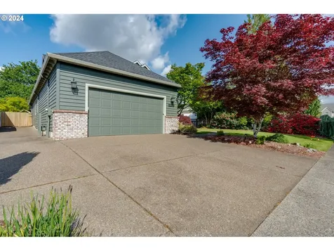 11709 Salmonberry Drive Oregon City OR 97045