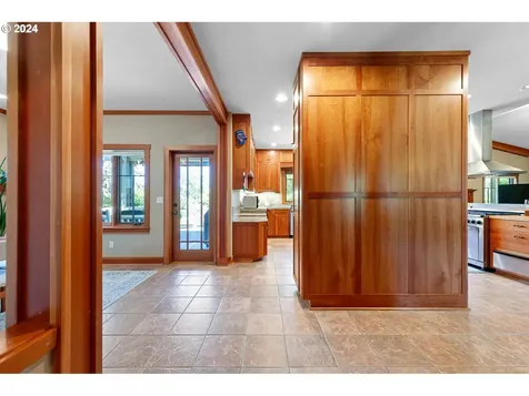 2718 SW Titleist Circle Corvallis OR 97333