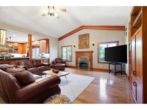 2718 SW Titleist Circle Corvallis OR 97333