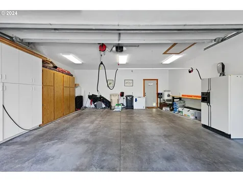 2718 SW Titleist Circle Corvallis OR 97333