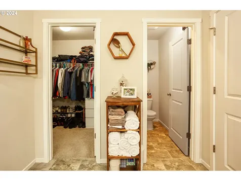 2114 S Meadowlark Drive Ridgefield WA 98642