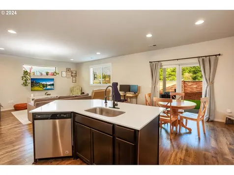 2114 S Meadowlark Drive Ridgefield WA 98642