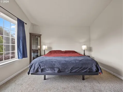 139 Nw Western Way Hillsboro OR 97124