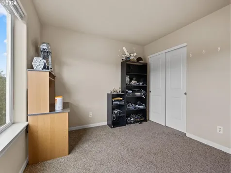 139 Nw Western Way Hillsboro OR 97124